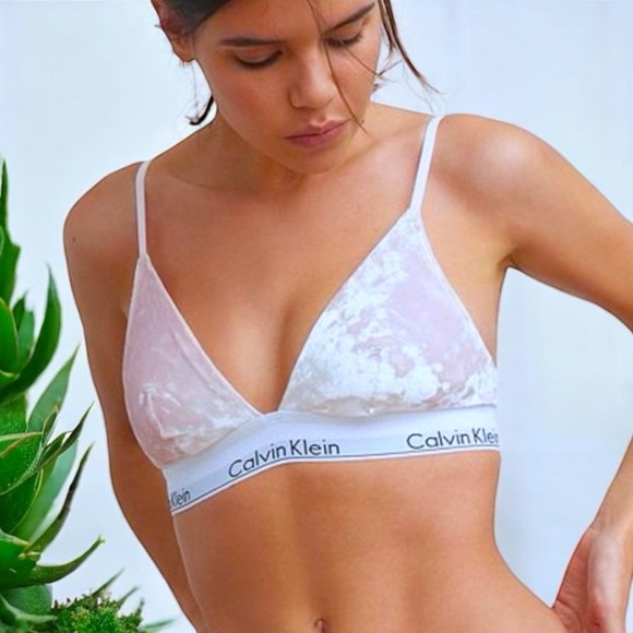 New Calvin Klein Modern Pink Velvet Triangle Bra - Picture 13 of 16